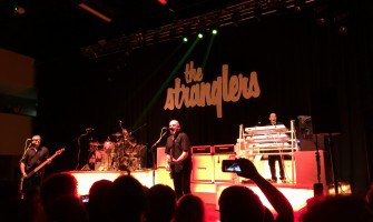The Stranglers – Walk on By