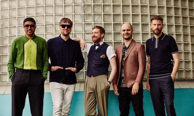 KAISER CHIEFS