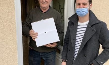 Valleys Kids delivers food hampers and winter wellbeing packages to older people