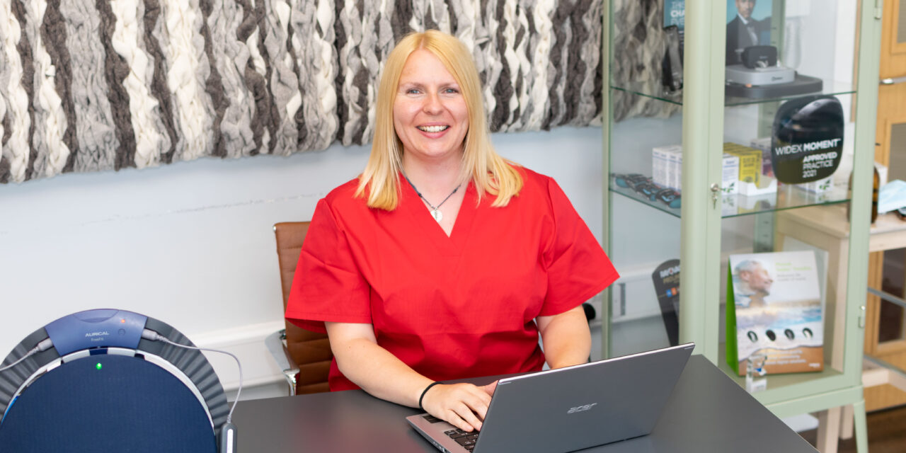 Cardiff Audiologist’s plea after survey shows hearing aids reduce dementia risk by 40%