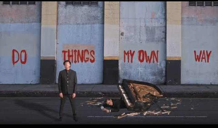 ‘Do Things My Own Way’ – single out now on Transgressive Records